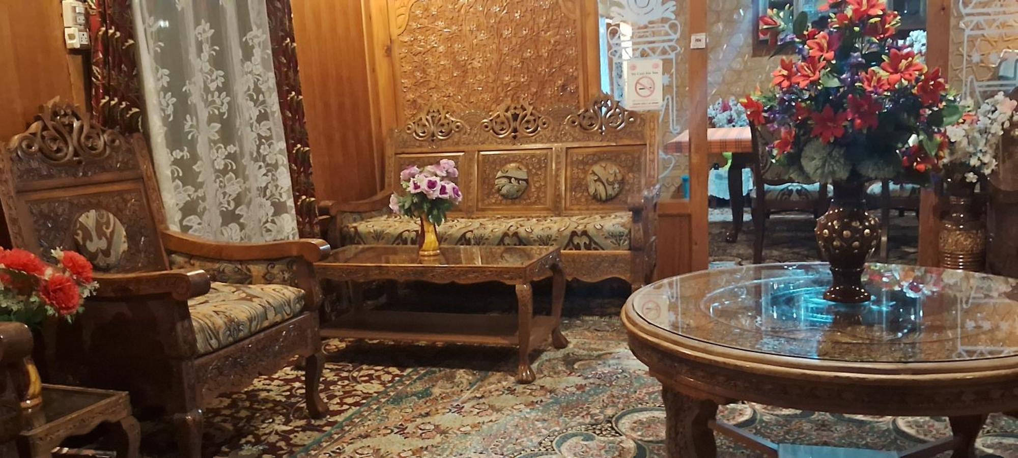 Goona Palace Houseboats Srīnagar Екстериор снимка