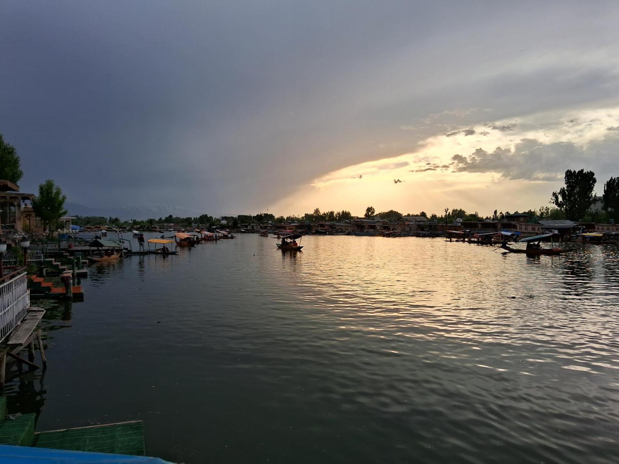 Goona Palace Houseboats Srīnagar Екстериор снимка