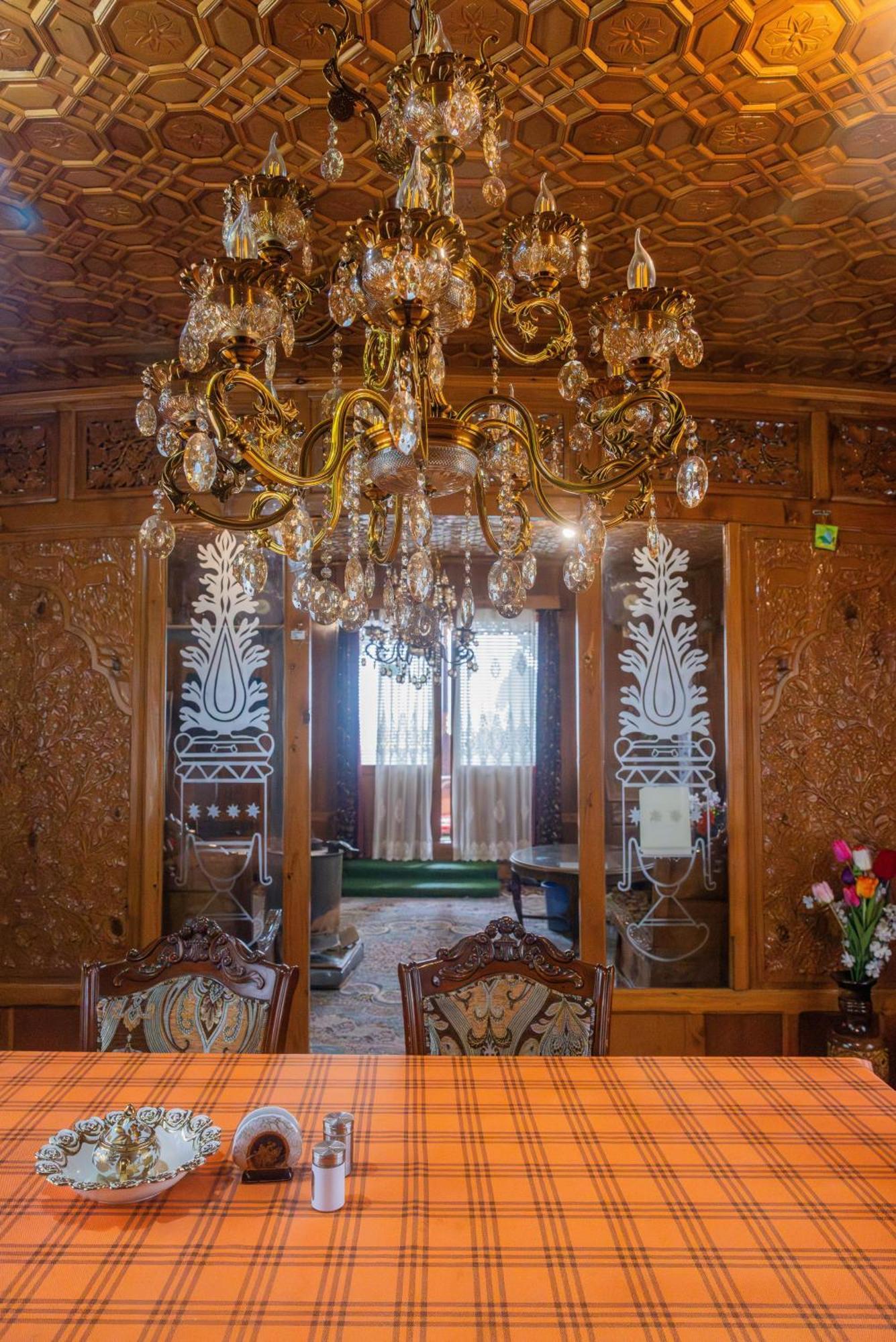 Goona Palace Houseboats Srīnagar Екстериор снимка