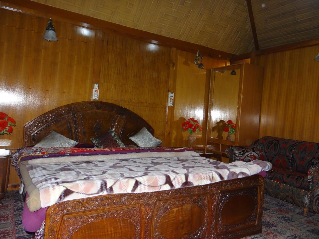 Goona Palace Houseboats Srīnagar Екстериор снимка