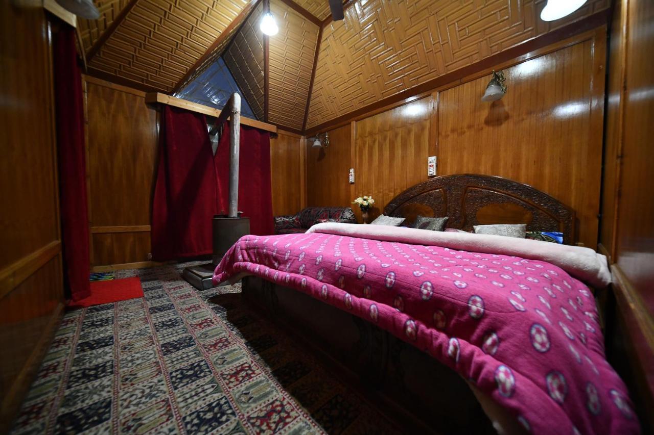 Goona Palace Houseboats Srīnagar Екстериор снимка