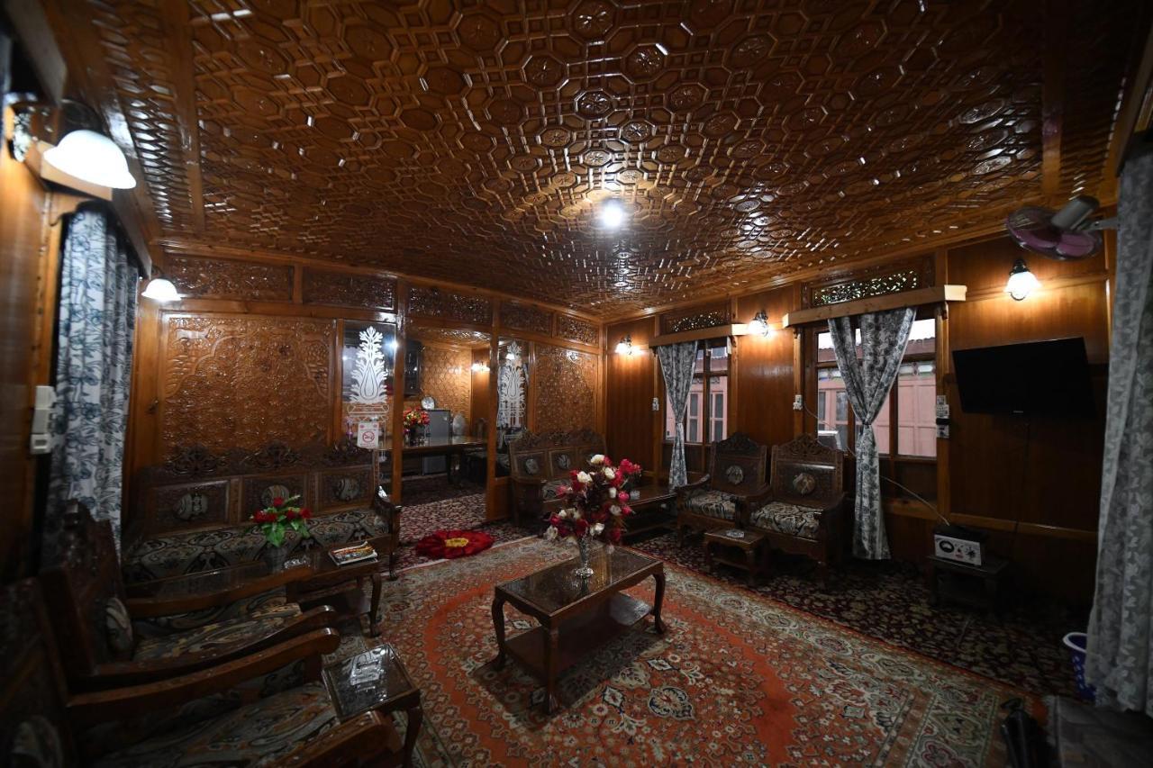 Goona Palace Houseboats Srīnagar Екстериор снимка