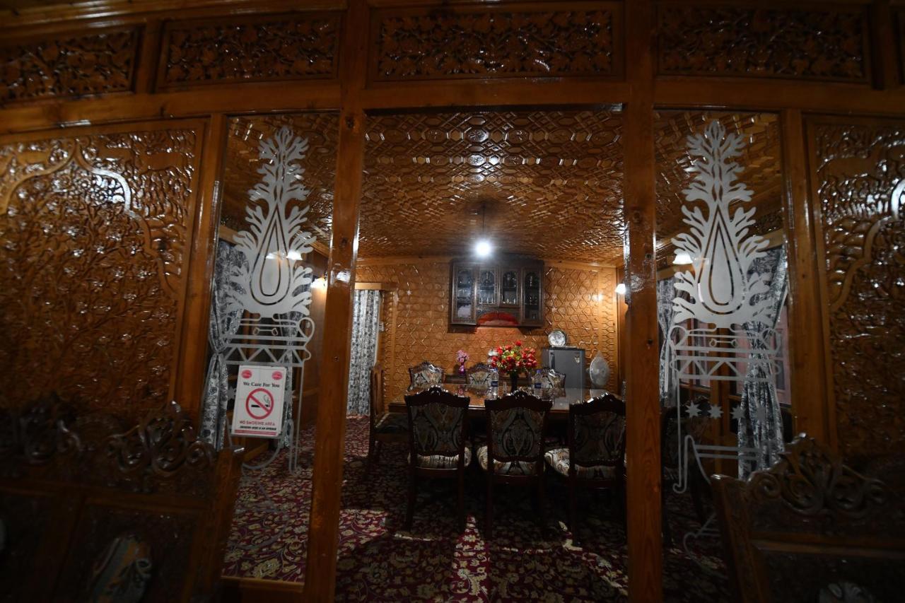 Goona Palace Houseboats Srīnagar Екстериор снимка